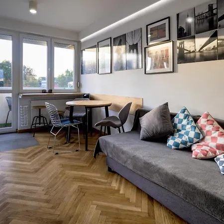 Rentplanet - Plac Nowy Targ Apartment Breslau