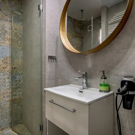 Rentplanet - Plac Nowy Targ Apartman Wrocław