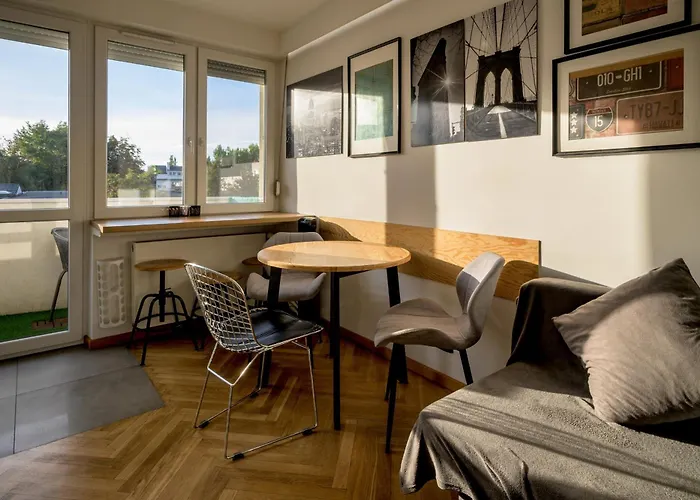 Rentplanet - Plac Nowy Targ *